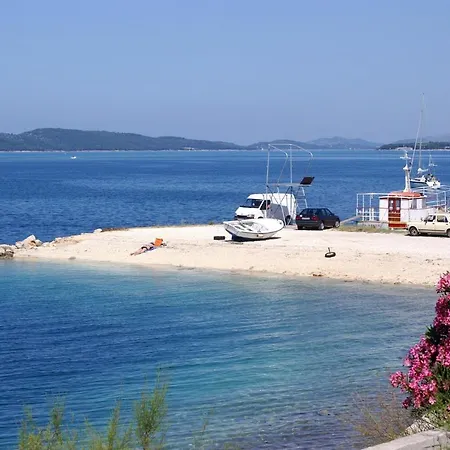 Family-friendly With Swimming Pool Brodarica, - 20248 Apartment Šibenik
