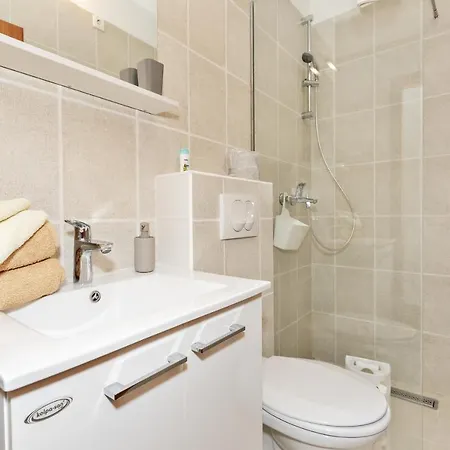 Family-friendly With Swimming Pool Brodarica, - 20248 *