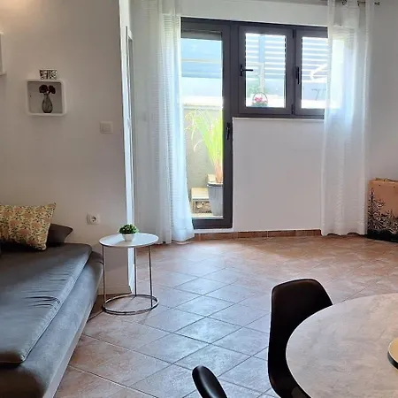 Family-friendly With Swimming Pool Brodarica, - 20248 Šibenik