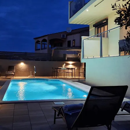 Family-friendly With Swimming Pool Brodarica, - 20248 Šibenik