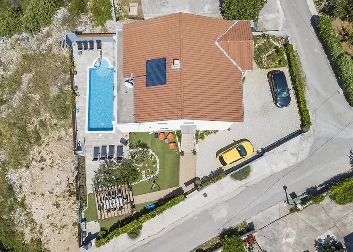 Family-friendly With Swimming Pool Brodarica, - 20248 Appartement Šibenik