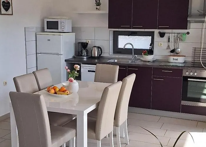 Family-friendly With Swimming Pool Brodarica, - 20248 Appartement *